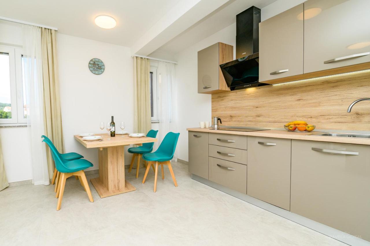 Apartments Horvat Велі-Лошинь Екстер'єр фото